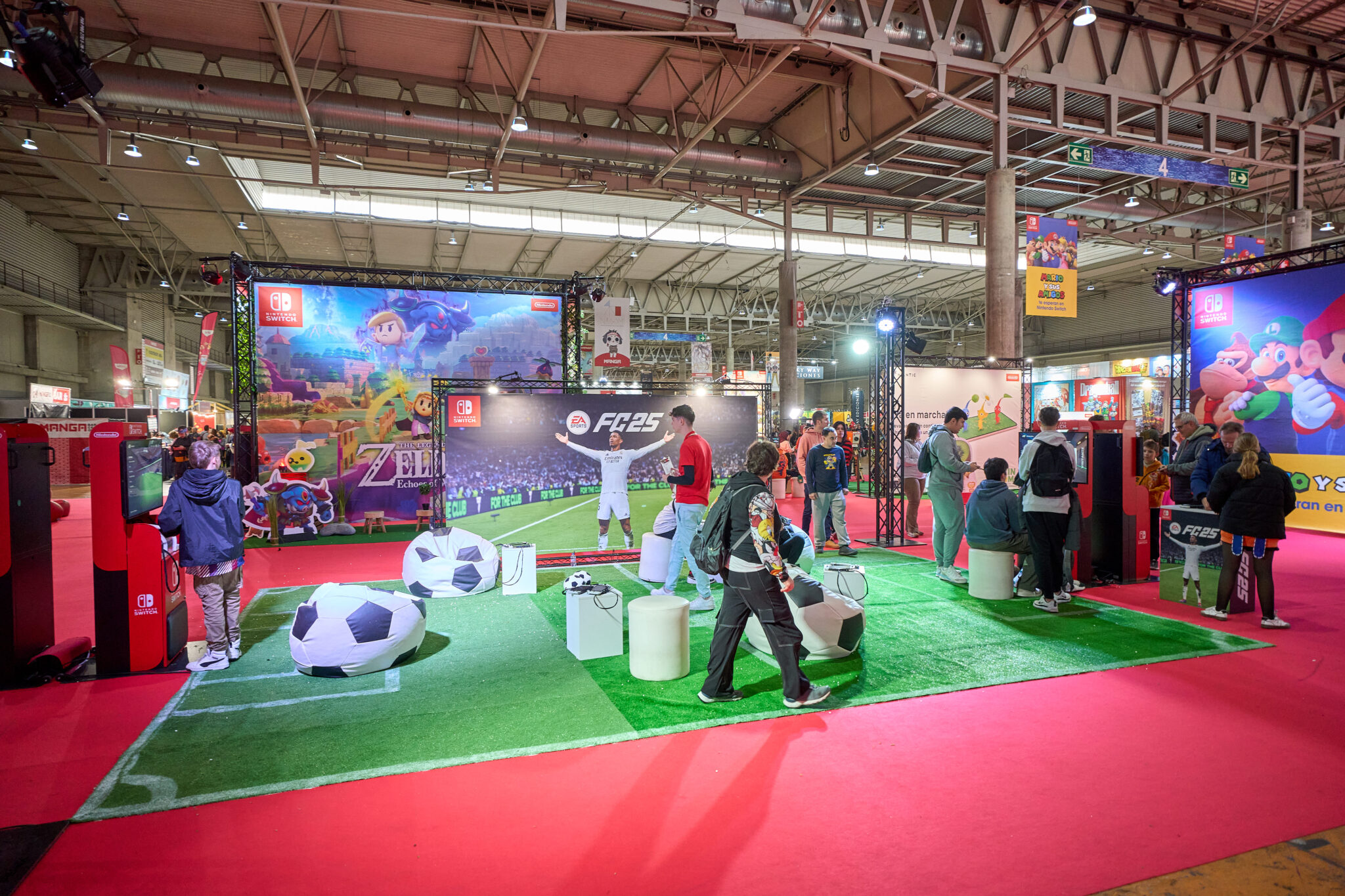 STAND NINTENDO (3)